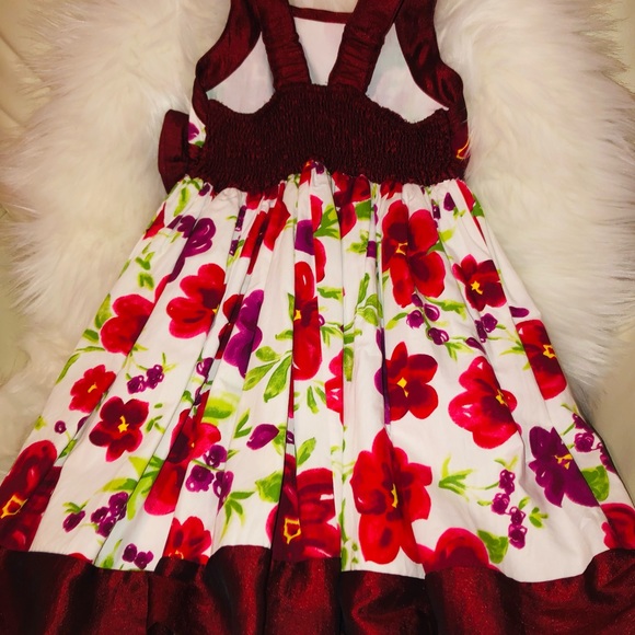 EUC One of my favorites - flower 🌺 dress - beautiful for Holiday - Picture 3 of 6